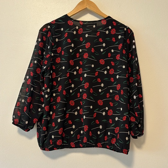 ASTR Surplice Top Womens Medium Floral Dark Feminine Work Office Career Red Blk - Picture 6 of 11